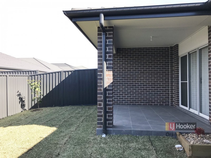 39A Courtney Loop, Oran Park NSW 2570