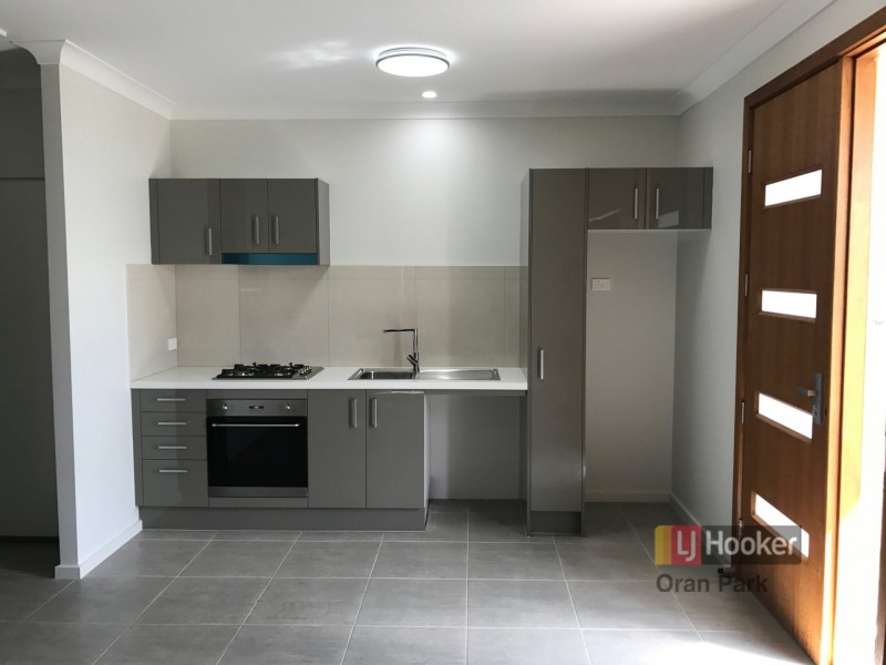 21 Lawrence Street, Oran Park NSW 2570