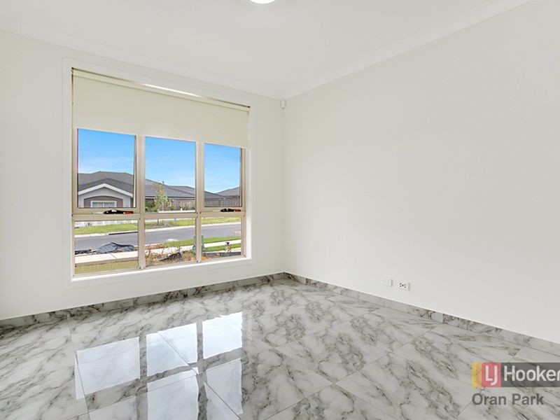 18a Horsley Cct, Oran Park NSW 2570