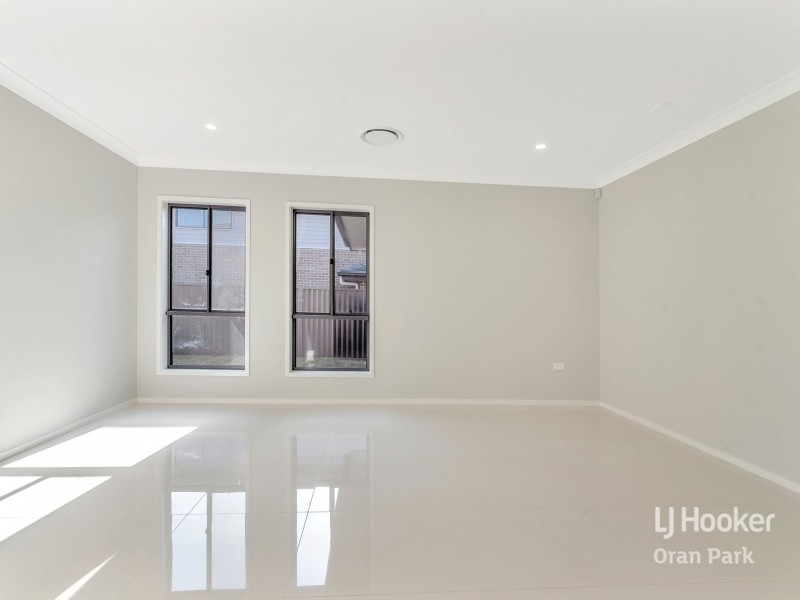 14 Ewing Loop, Oran Park NSW 2570