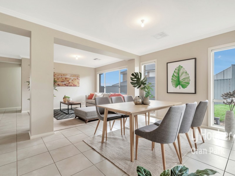 24 Thorpe Circuit, Oran Park NSW 2570