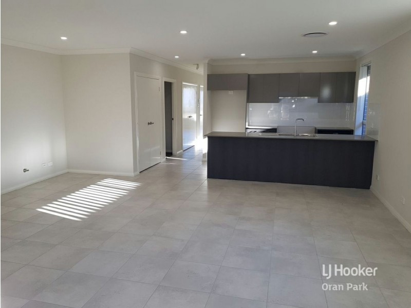 47 Courtney Loop, Oran Park NSW 2570
