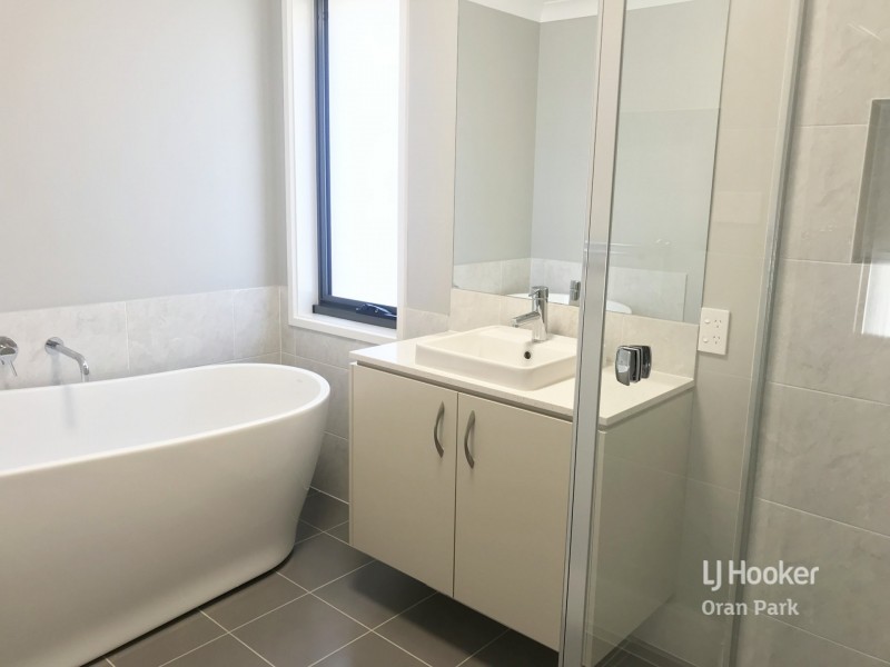 4a Russell Street, Oran Park NSW 2570