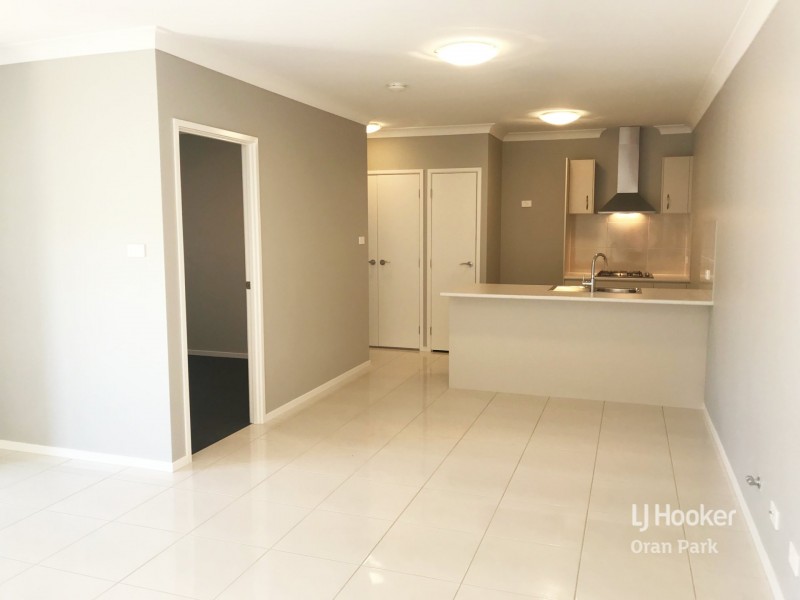 4b Russell Street, Oran Park NSW 2570