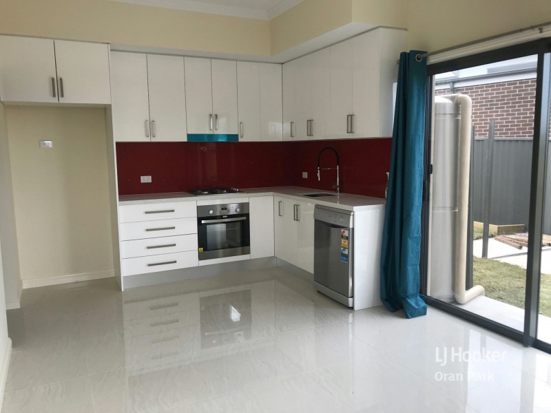 1 Lance Street, Oran Park NSW 2570