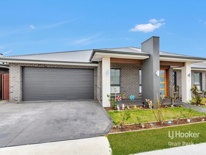 12 Austen Circuit, Oran Park NSW 2570