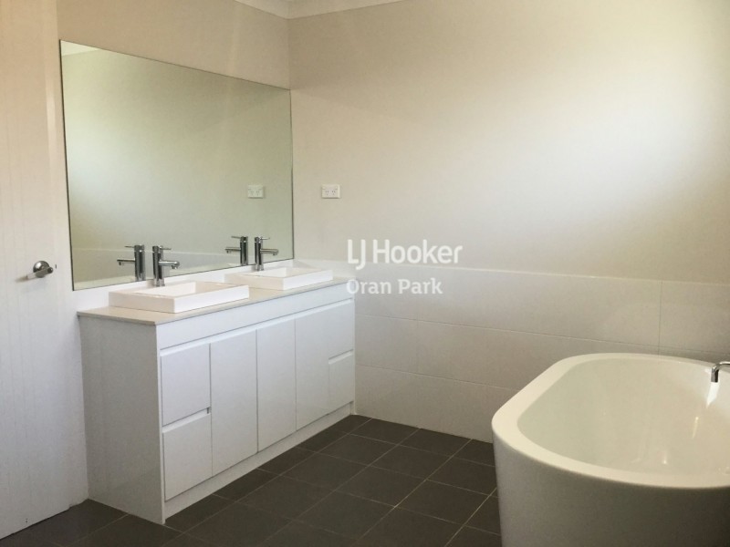 11 Atlee Street, Oran Park NSW 2570