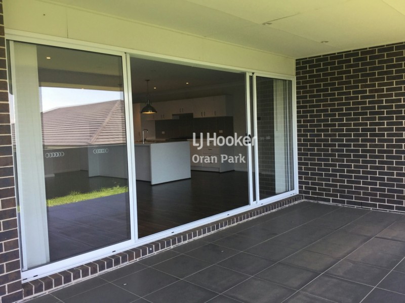 11 Atlee Street, Oran Park NSW 2570