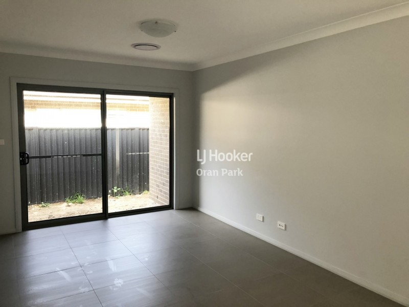 10 Wear Street, Oran Park NSW 2570