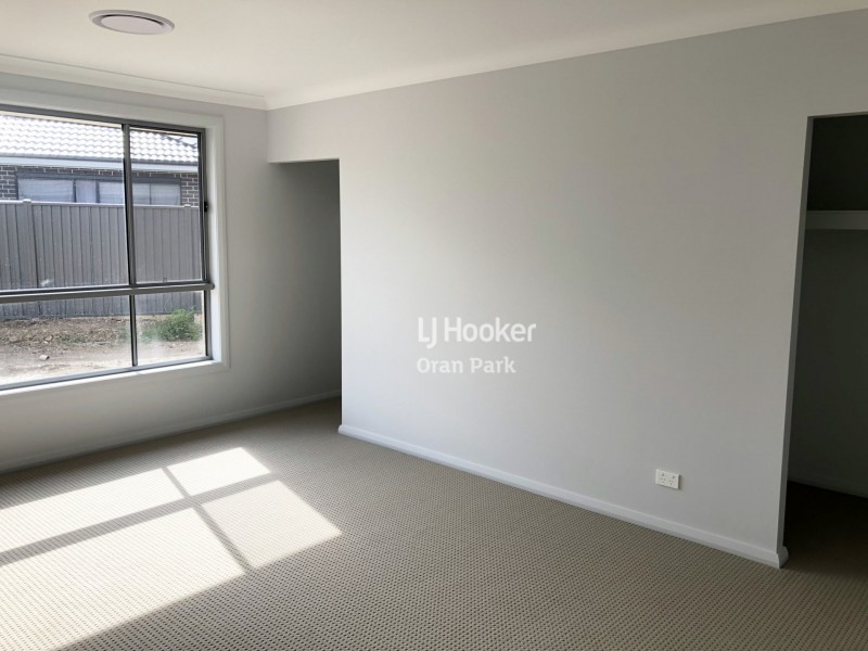 10 Wear Street, Oran Park NSW 2570