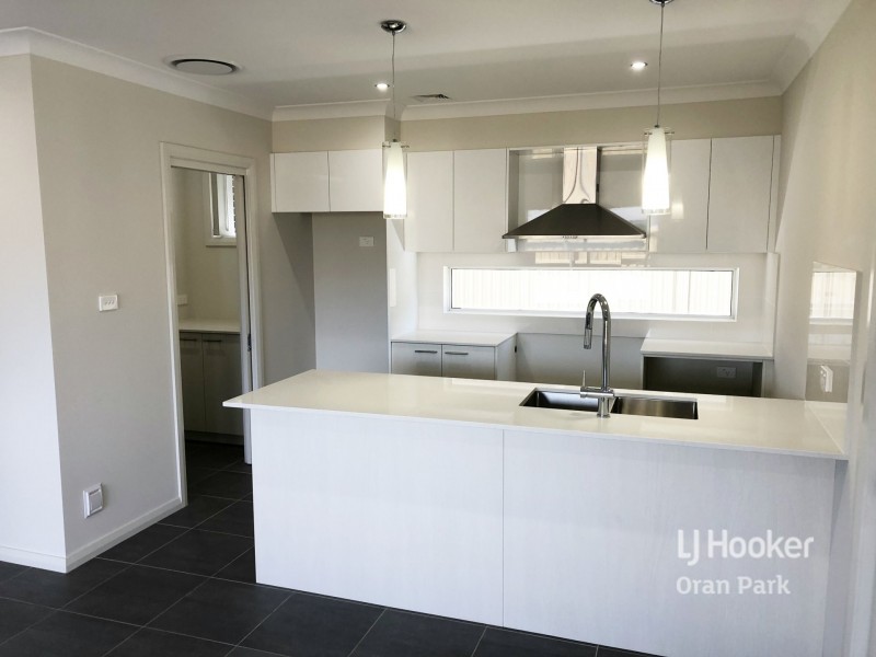 66 Bryant Avenue, Middleton Grange NSW 2171