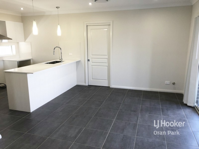 66 Bryant Avenue, Middleton Grange NSW 2171