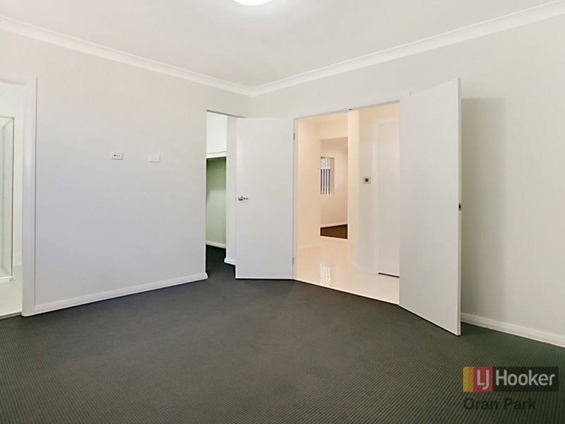 5 Bourne Ridge, Oran Park NSW 2570