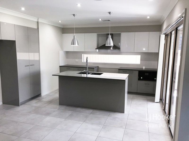 62 Bryant Avenue, Middleton Grange NSW 2171