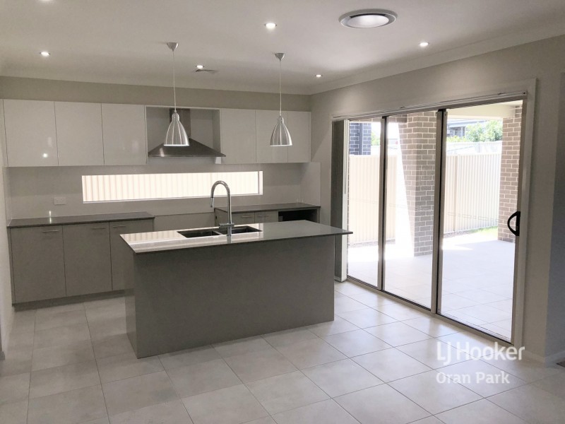 62 Bryant Avenue, Middleton Grange NSW 2171