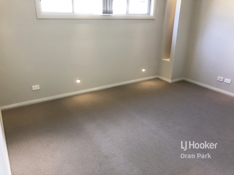 62 Bryant Avenue, Middleton Grange NSW 2171