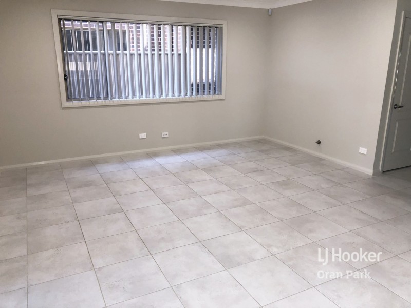 62 Bryant Avenue, Middleton Grange NSW 2171