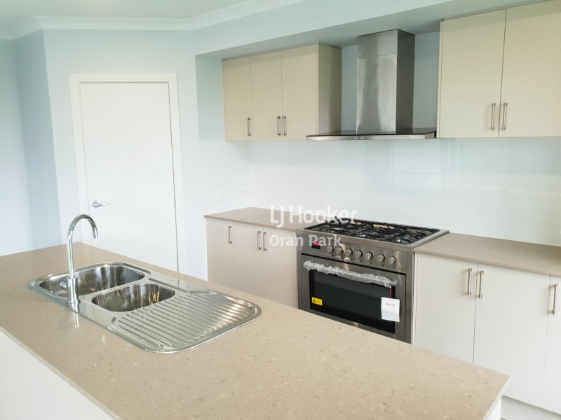 54 Austen Boulevard, Spring Farm NSW 2570