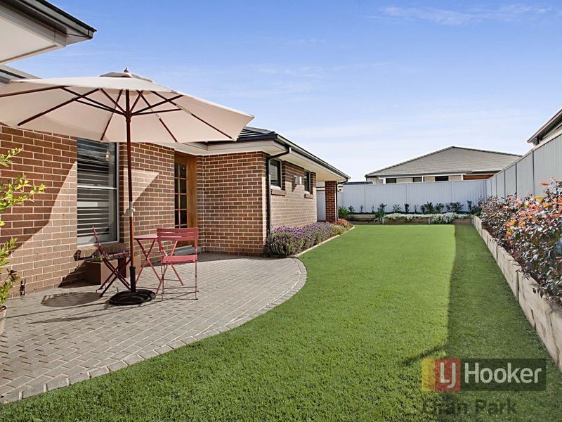 18 Lombardi Circuit, Oran Park NSW 2570