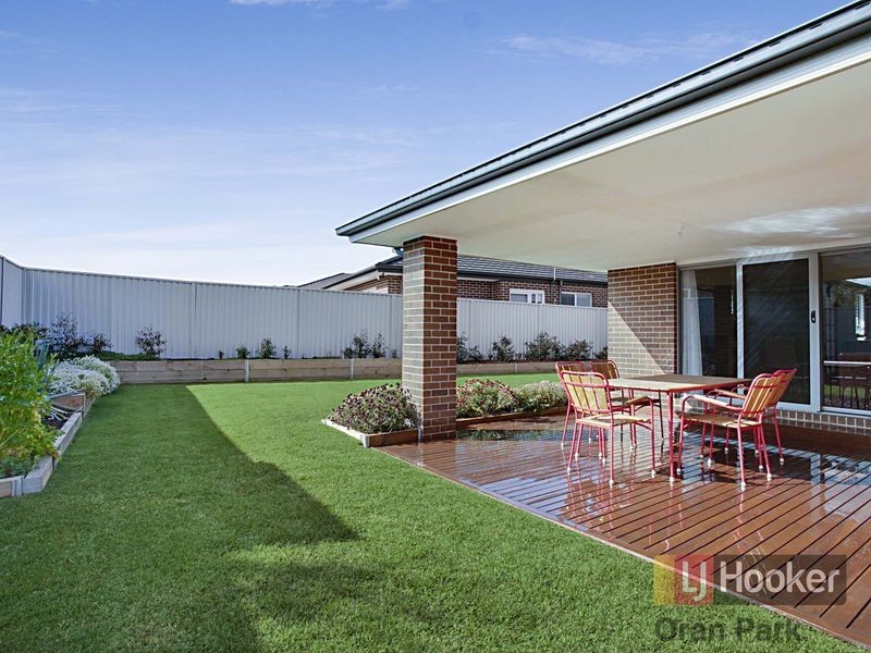 18 Lombardi Circuit, Oran Park NSW 2570