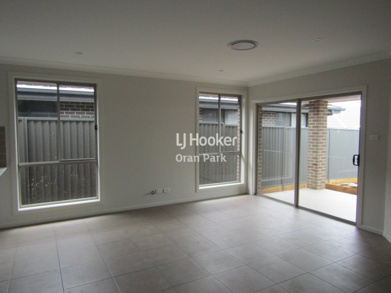 9 McEvoy Street, Oran Park NSW 2570