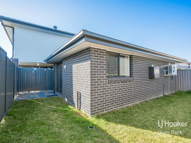 14 Rose Street, Oran Park NSW 2570