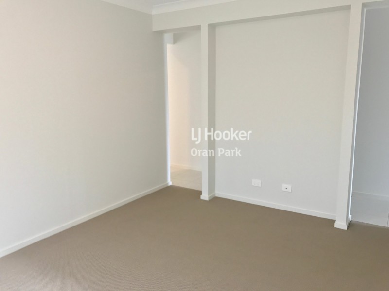 4 Evergreen Drive, Oran Park NSW 2570