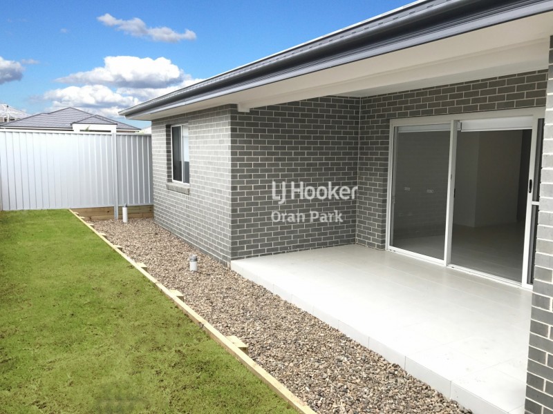 4 Evergreen Drive, Oran Park NSW 2570