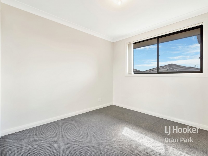 29 Rawlings Street, Oran Park NSW 2570