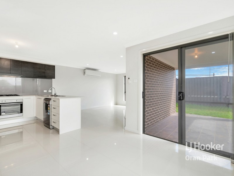 29 Rawlings Street, Oran Park NSW 2570