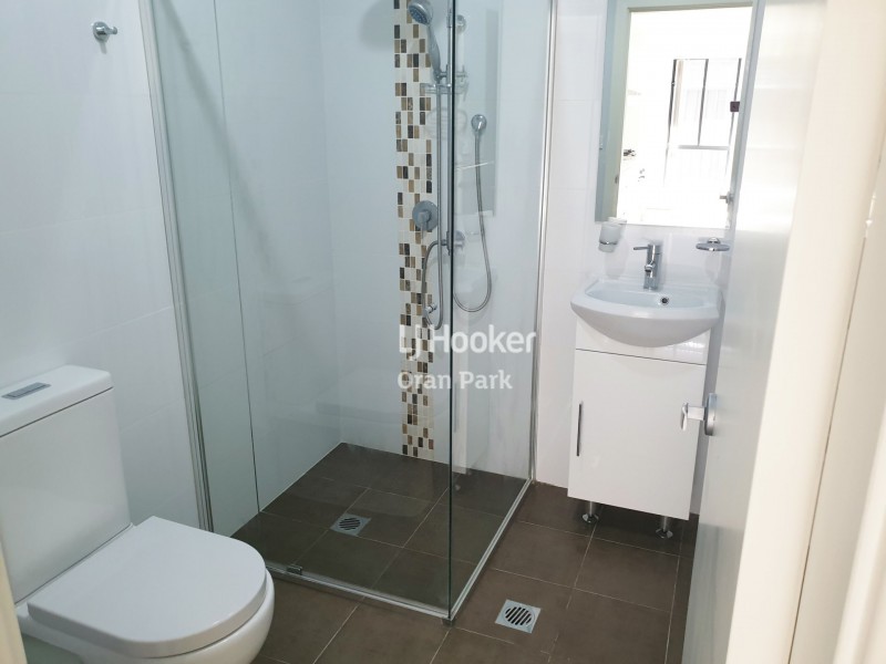 6a Thorpe Circuit, Oran Park NSW 2570