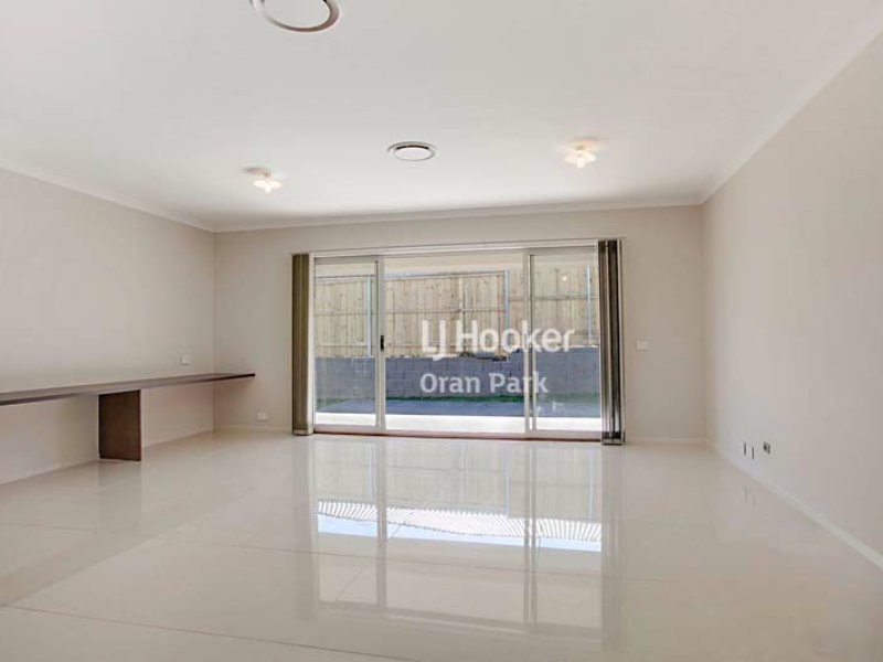 11 Australis Street, Campbelltown NSW 2560