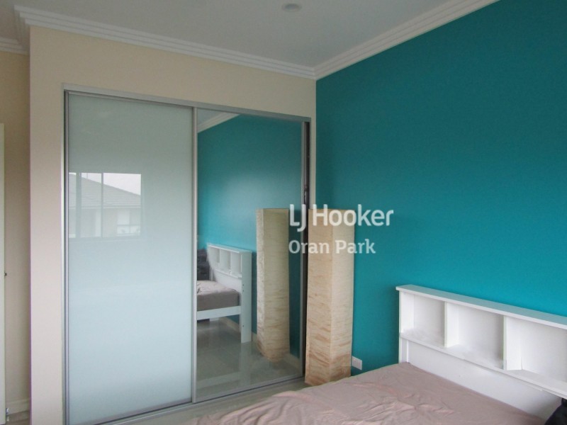 15 Ducros Street, Oran Park NSW 2570