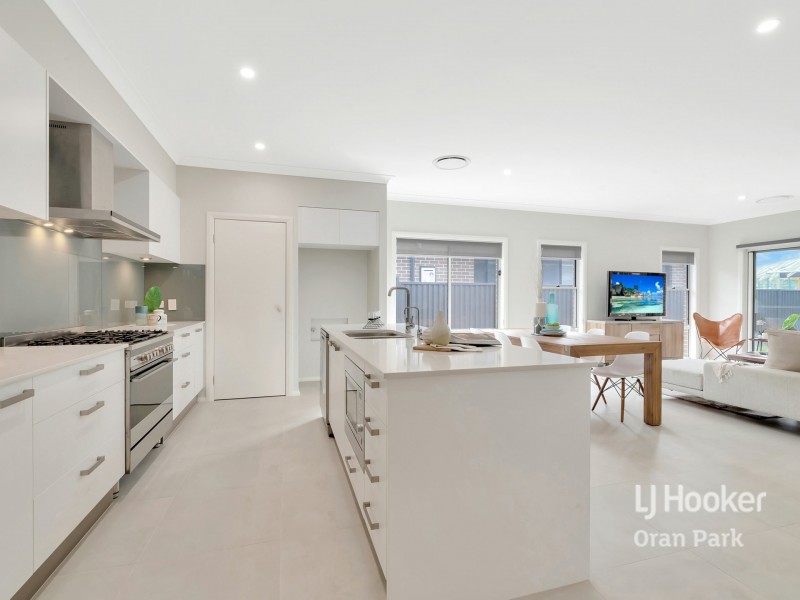 55 Courtney Loop, Oran Park NSW 2570