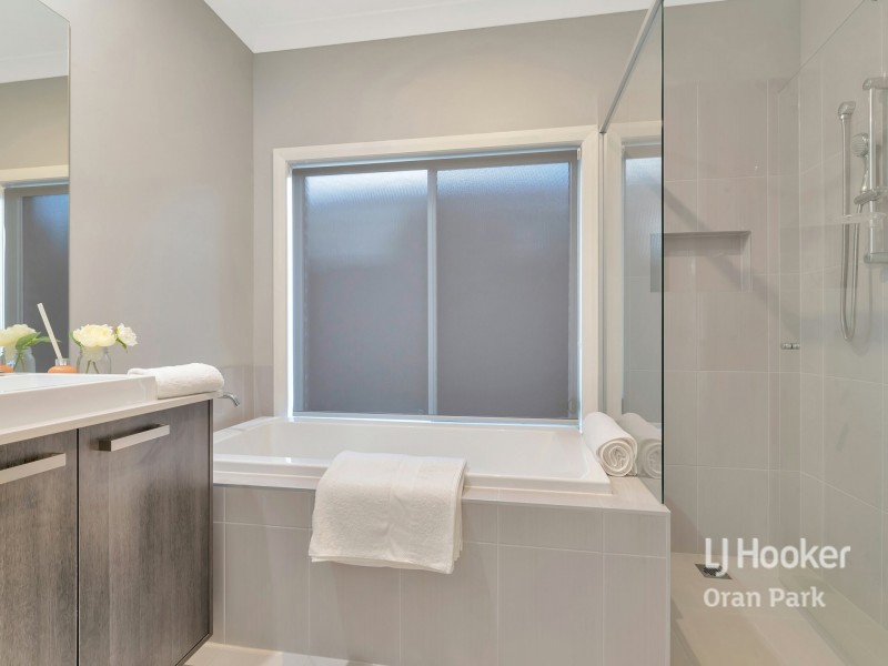 55 Courtney Loop, Oran Park NSW 2570