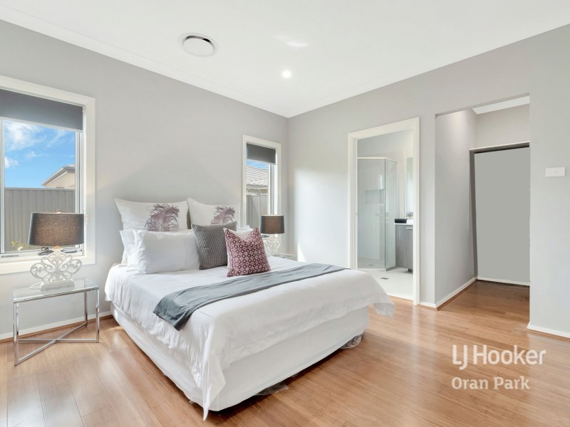 55 Courtney Loop, Oran Park NSW 2570
