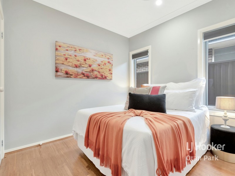 55 Courtney Loop, Oran Park NSW 2570