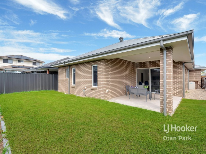 55 Courtney Loop, Oran Park NSW 2570