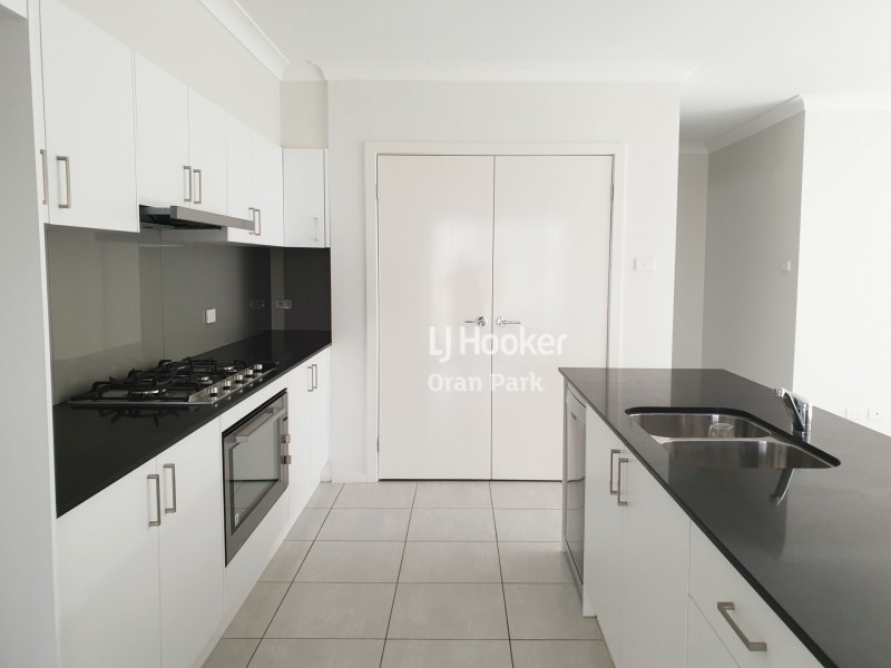 11 Geoghegan Circuit, Oran Park NSW 2570