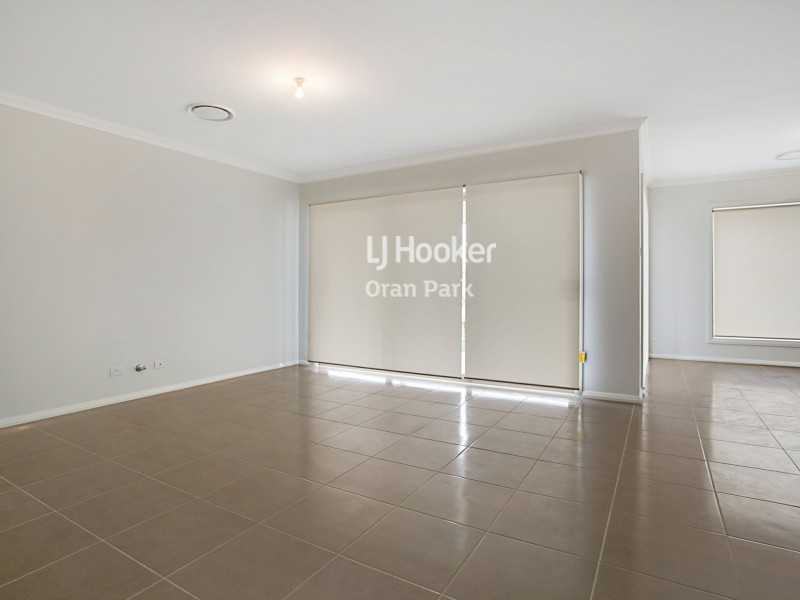 9 Holdsworth Street, Oran Park NSW 2570