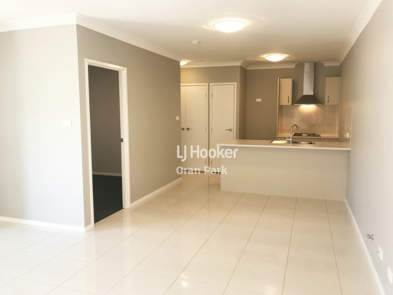 4b Russell Street, Oran Park NSW 2570