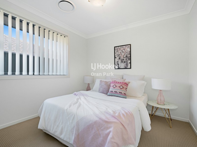 16 Geoghegan Circuit, Oran Park NSW 2570