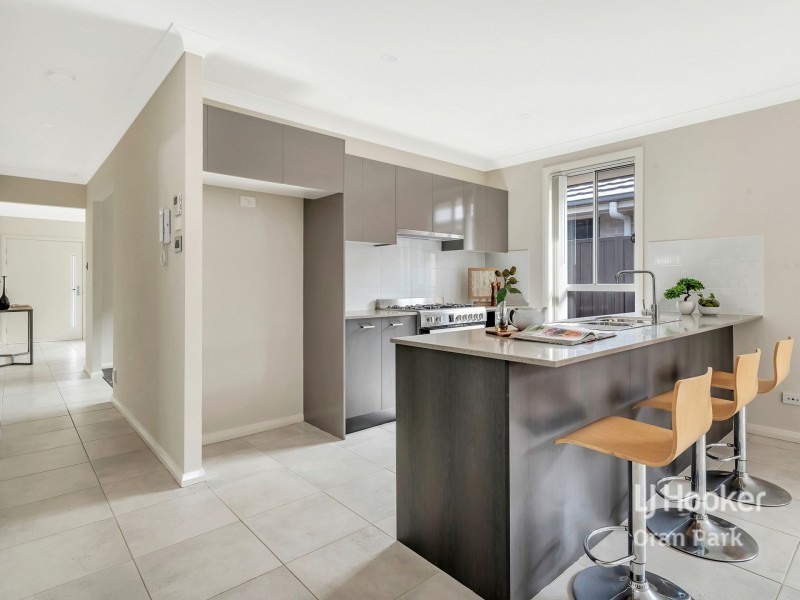 47 Courtney Loop, Oran Park NSW 2570