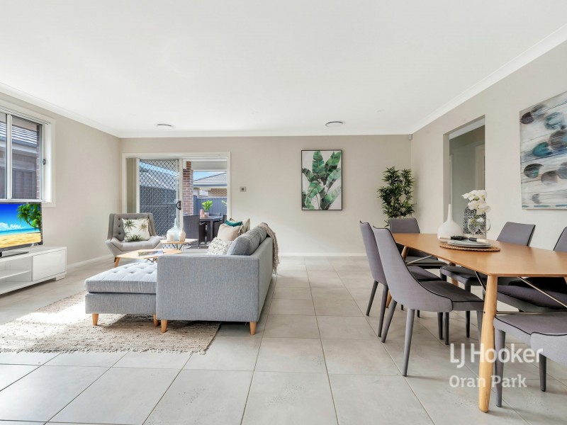 47 Courtney Loop, Oran Park NSW 2570
