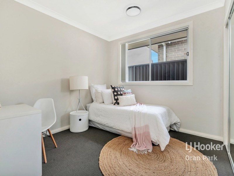 47 Courtney Loop, Oran Park NSW 2570
