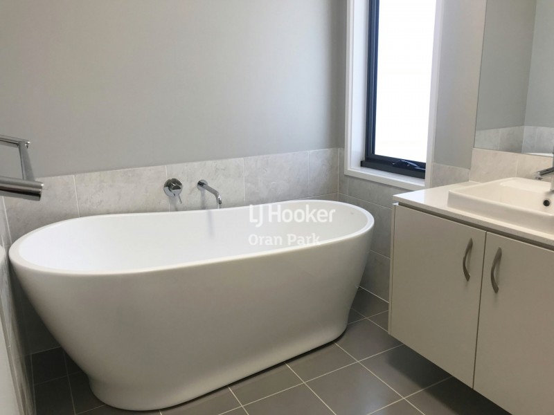4a Russell Street, Oran Park NSW 2570