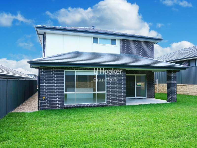 8 Matich Place, Oran Park NSW 2570