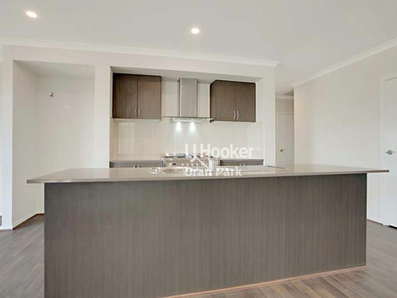 121 Skaife Street, Oran Park NSW 2570