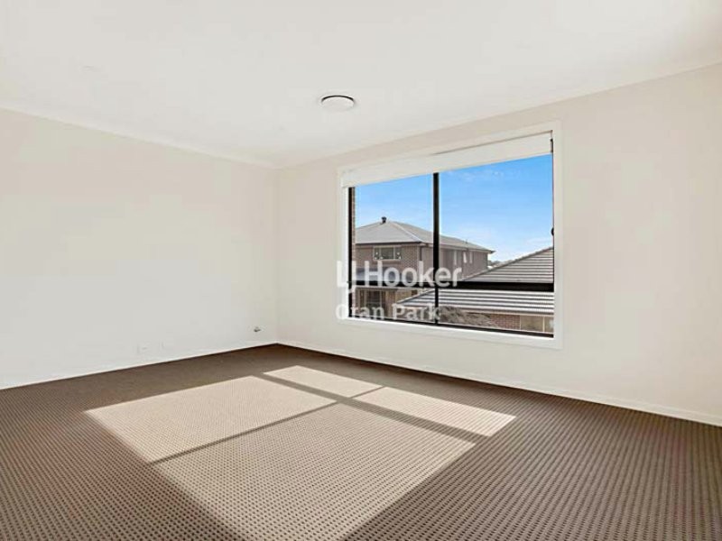 121 Skaife Street, Oran Park NSW 2570