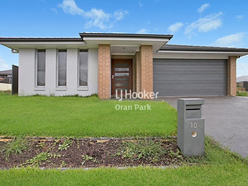 10 Thorpe Circuit, Oran Park NSW 2570